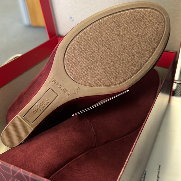 NWT Dexflex Comfort women’s size 5 Sangria Karlie Wedges - Picture 5 of 5